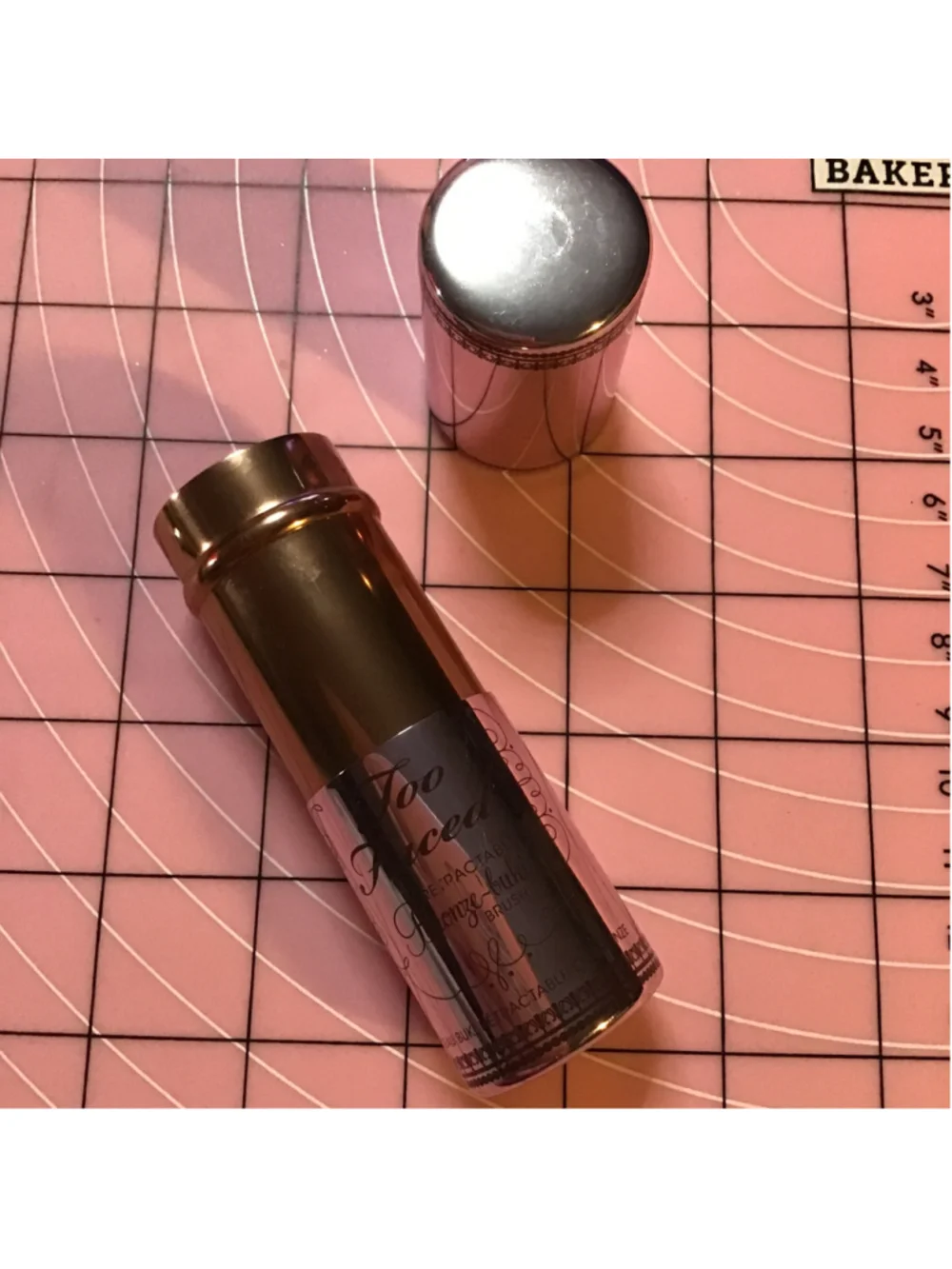 Too Faced Retractable Bronze-Buki Brush Silver Pink Gold